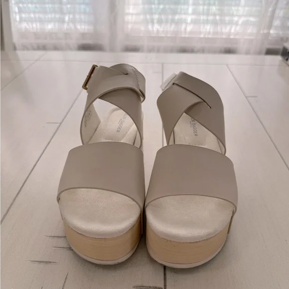 KELSI DAGGER BROOKLYN Women's Dunes Sandal, size 7 - Picture 8 of 13